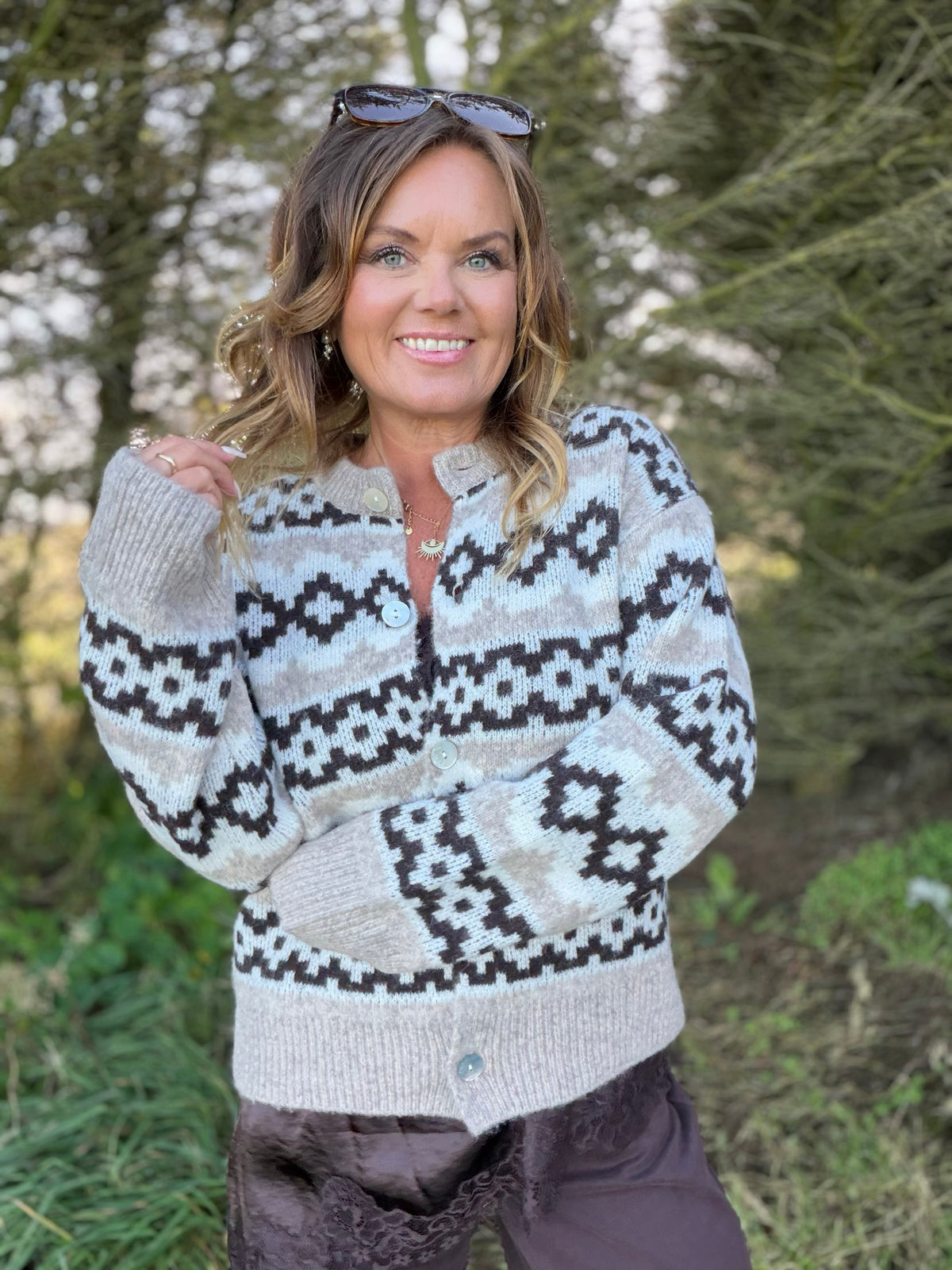 Alpa cardigan med nordisk mønster – Silver Mink – Freequent
