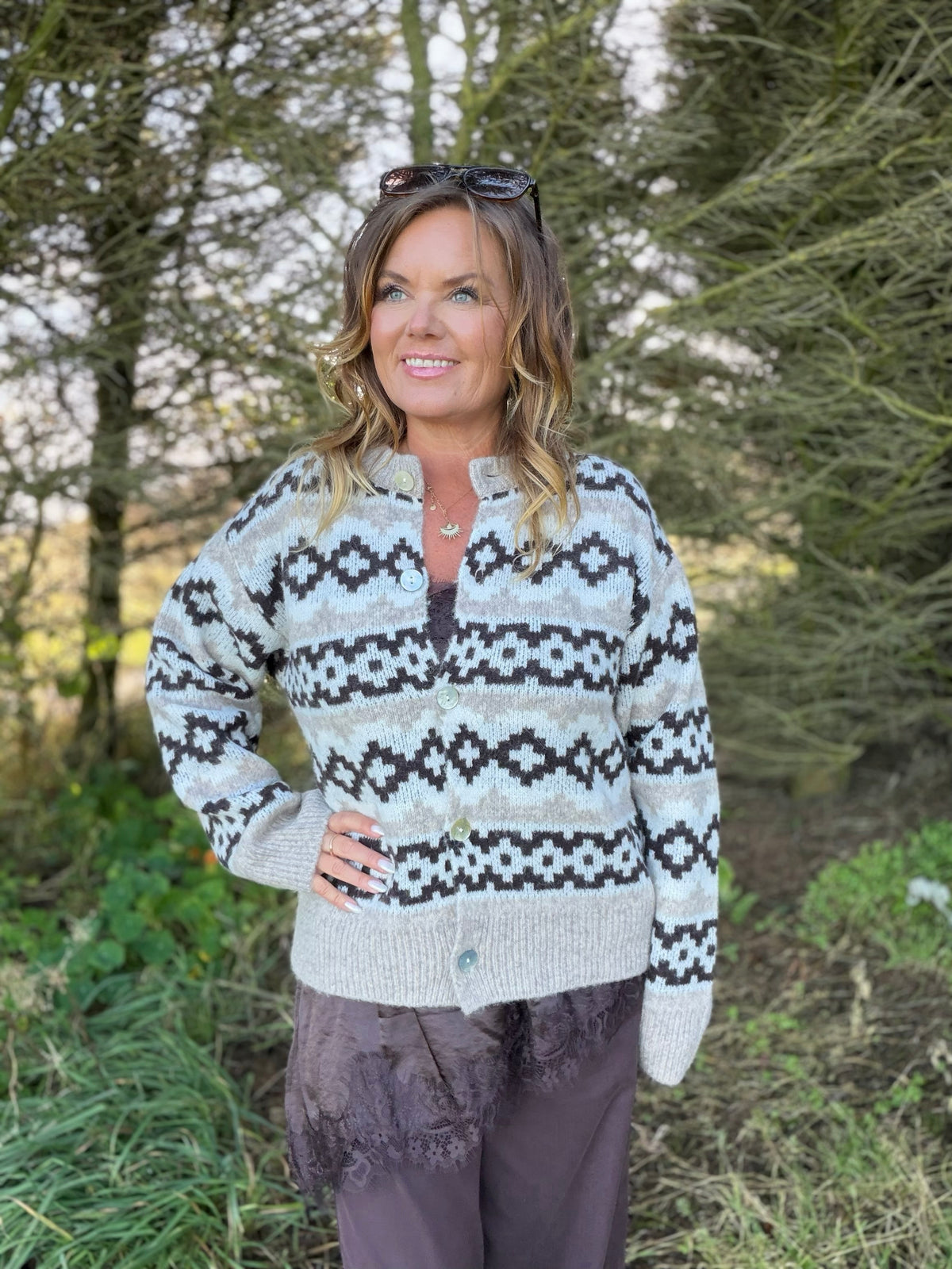 Alpa cardigan med nordisk mønster – Silver Mink – Freequent