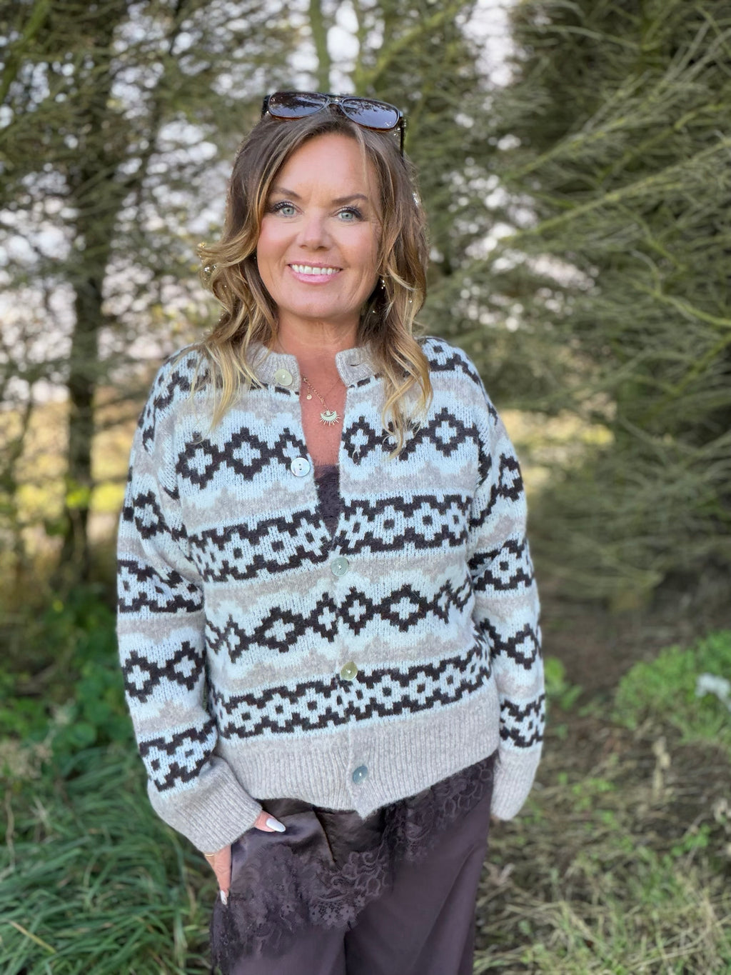 Alpa cardigan med nordisk mønster – Silver Mink – Freequent