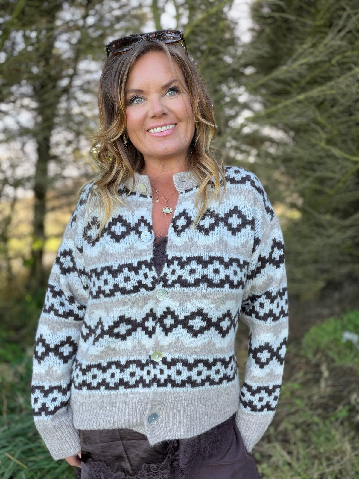 Alpa cardigan med nordisk mønster – Silver Mink – Freequent