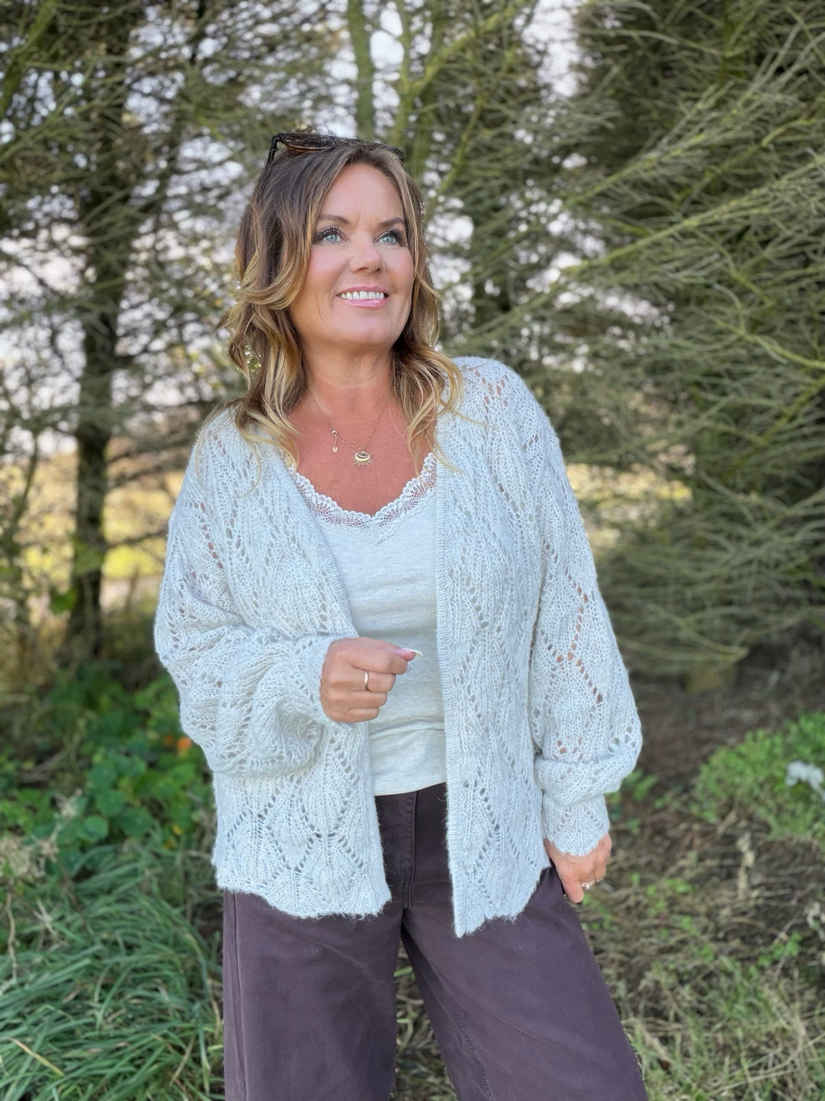 Niso cardigan med hullstrikk – nature – Cream