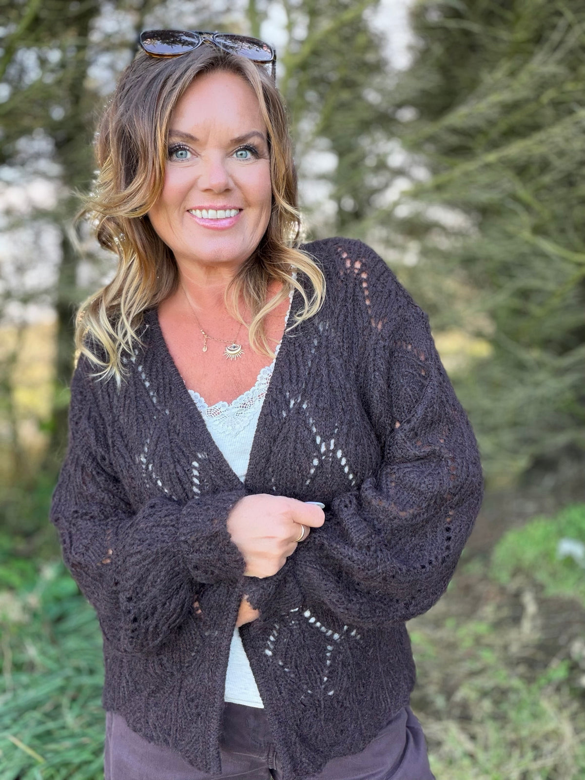 Niso cardigan med hullstrikk – Cream