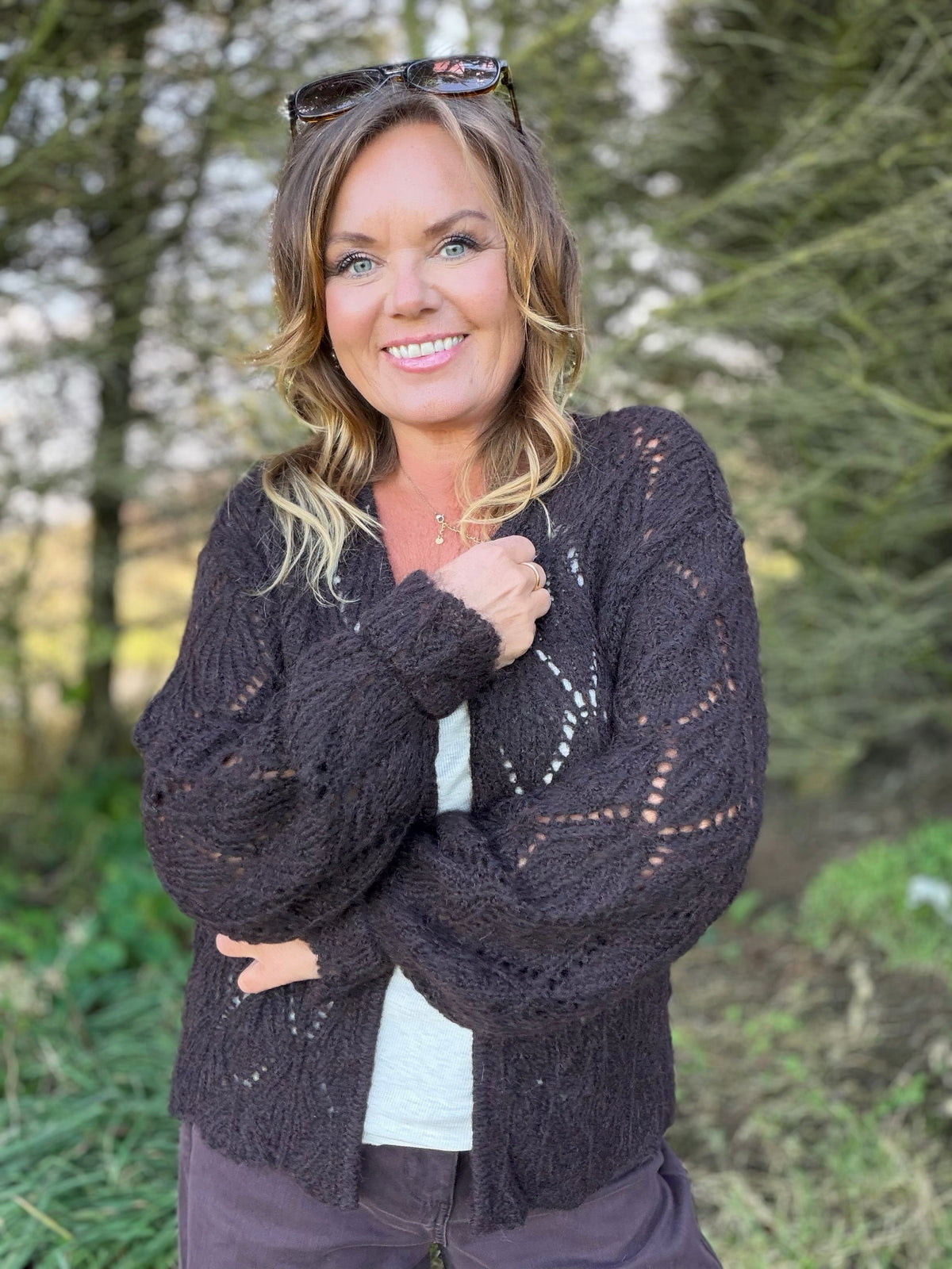 Niso cardigan med hullstrikk – Cream