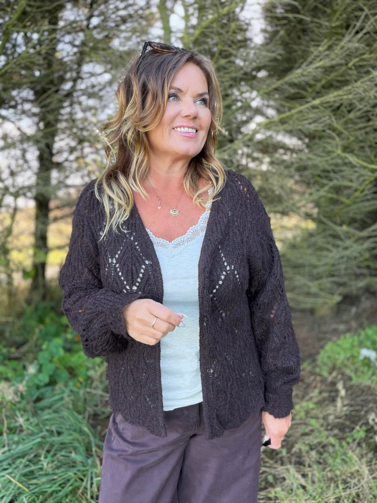 Niso cardigan med hullstrikk – Cream
