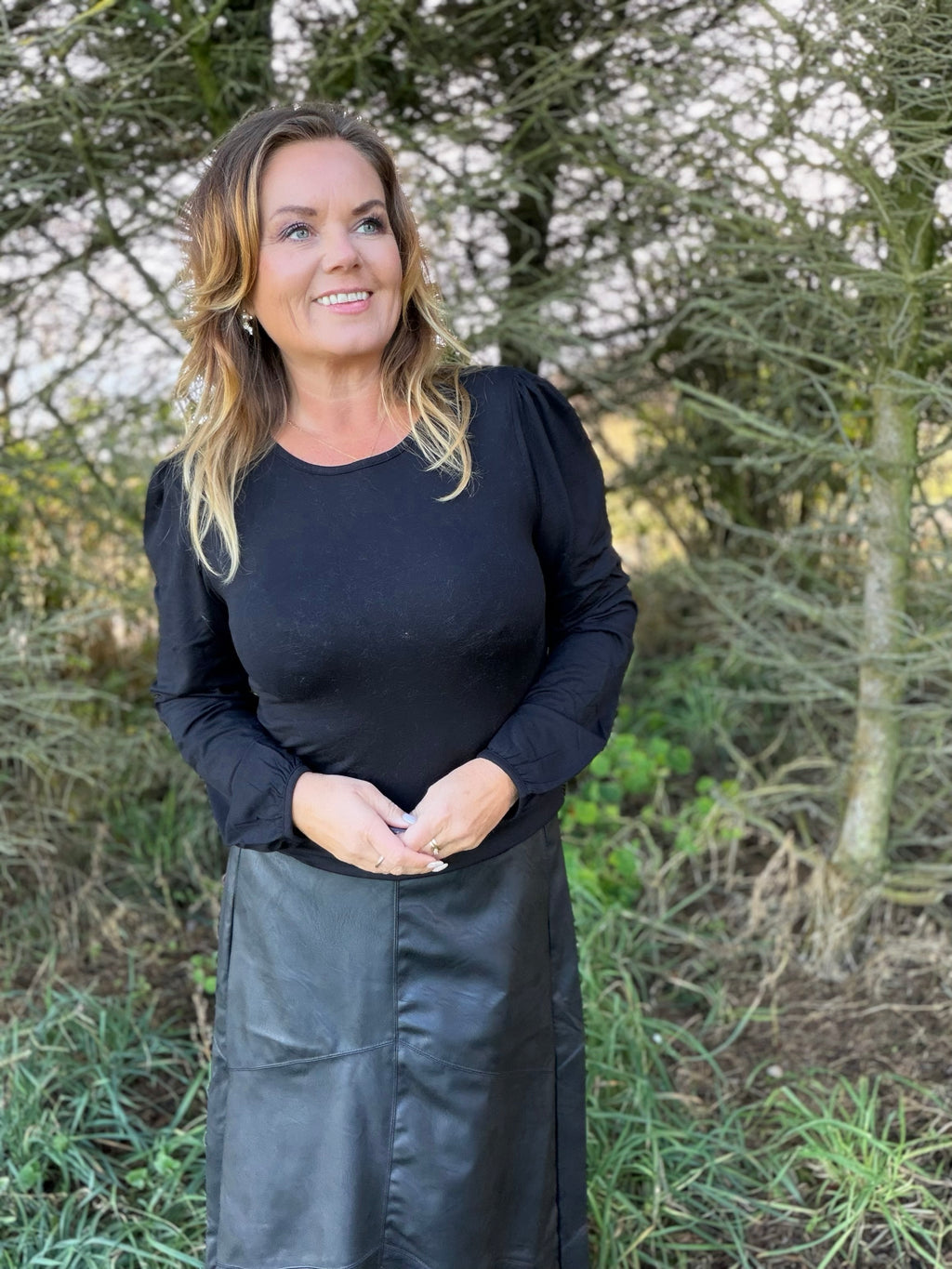 Liana langermet topp fra Freequent – sort