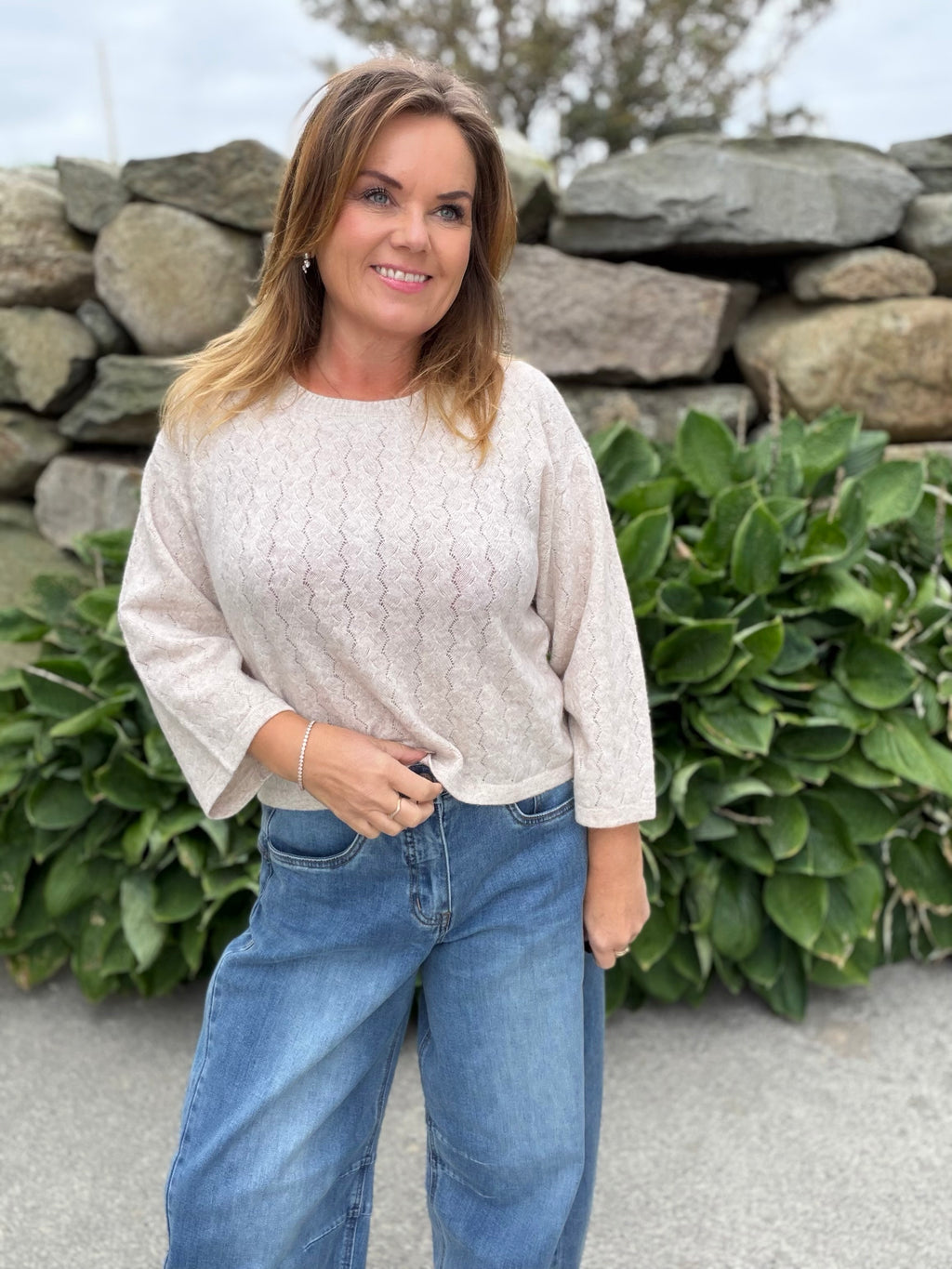 Mela ullgenser med struktur – Lys – Cream