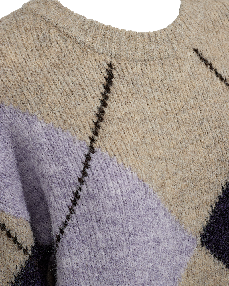 Grslulu pullover fra Freequent – beige/lilla mønster