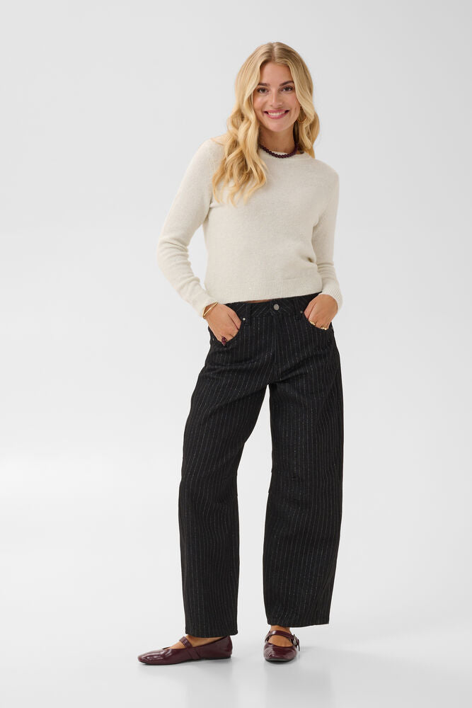Jolli knit fra Cream – kremhvit med paljetter
