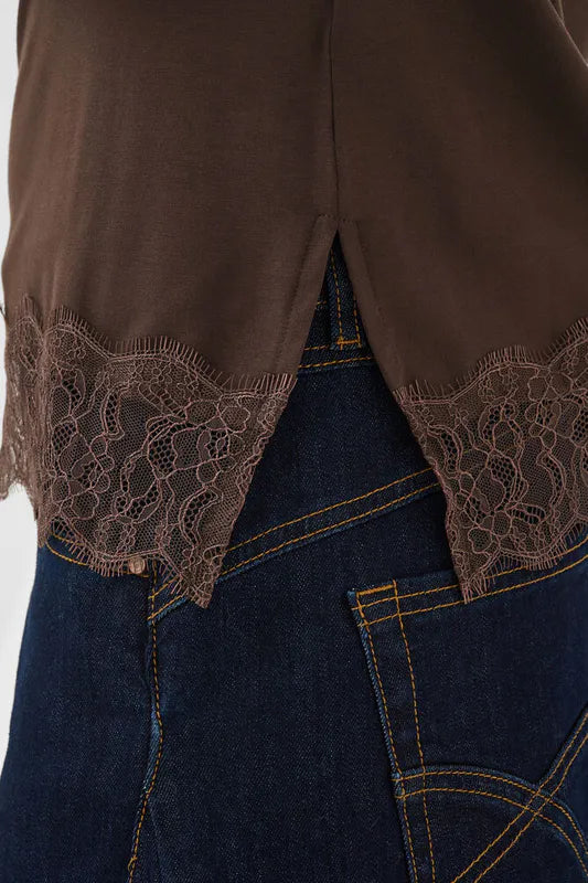 Alvaia topp med blonde – Brun – Cream