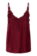 Anna topp fra Cream – Cabernet Red
