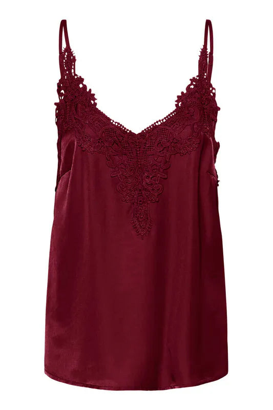 Anna topp fra Cream – Cabernet Red