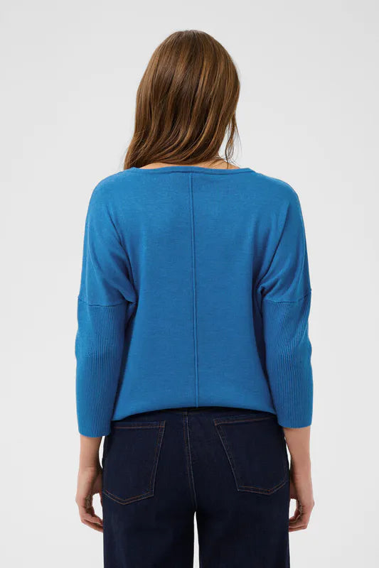 Mila genser med rund hals fra Saint Tropez – Campanula Melange Blue