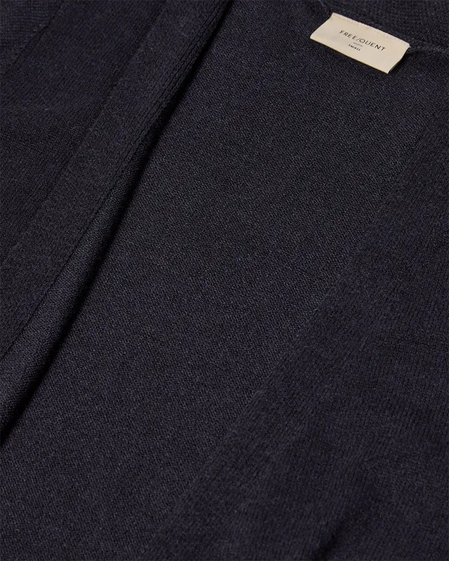 Agnes cardigan fra Freequent – marineblå