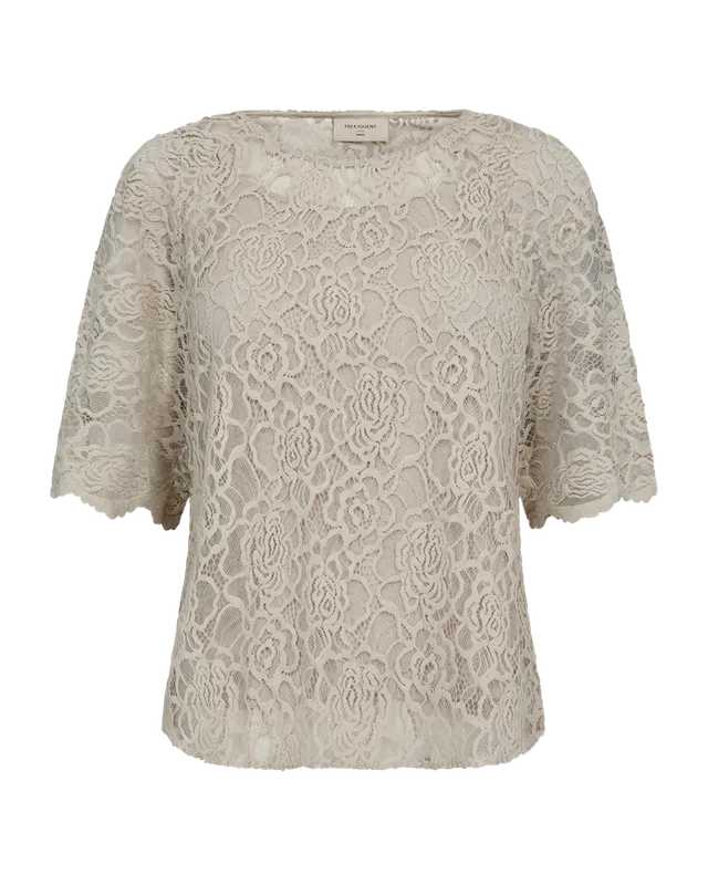 Mally blondebluse fra Freequent – Moonbeam